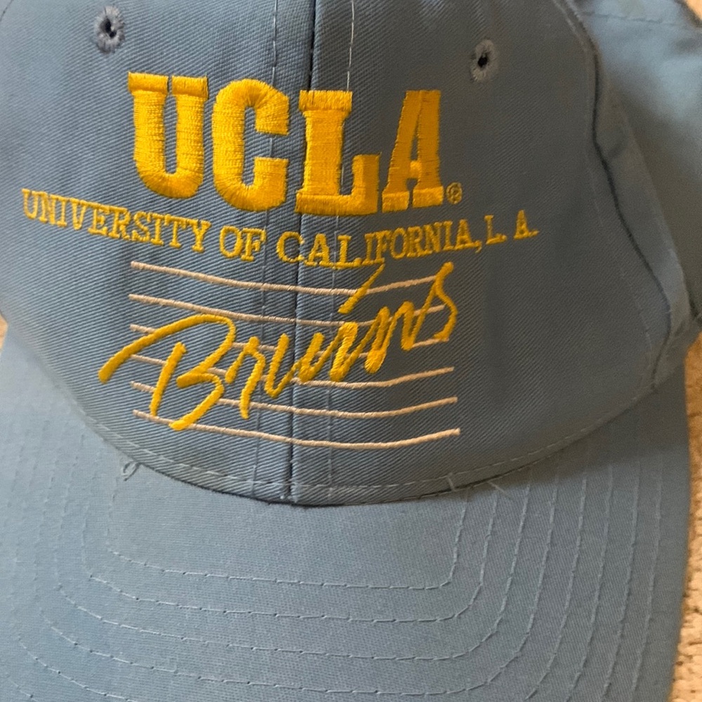 Vintage ucla bruins SnapBack hap truckers cap